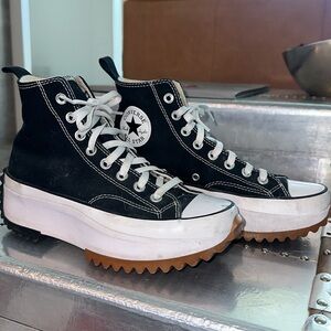 Converse All Star Chuck Taylor size 7.5 men/ 9 women